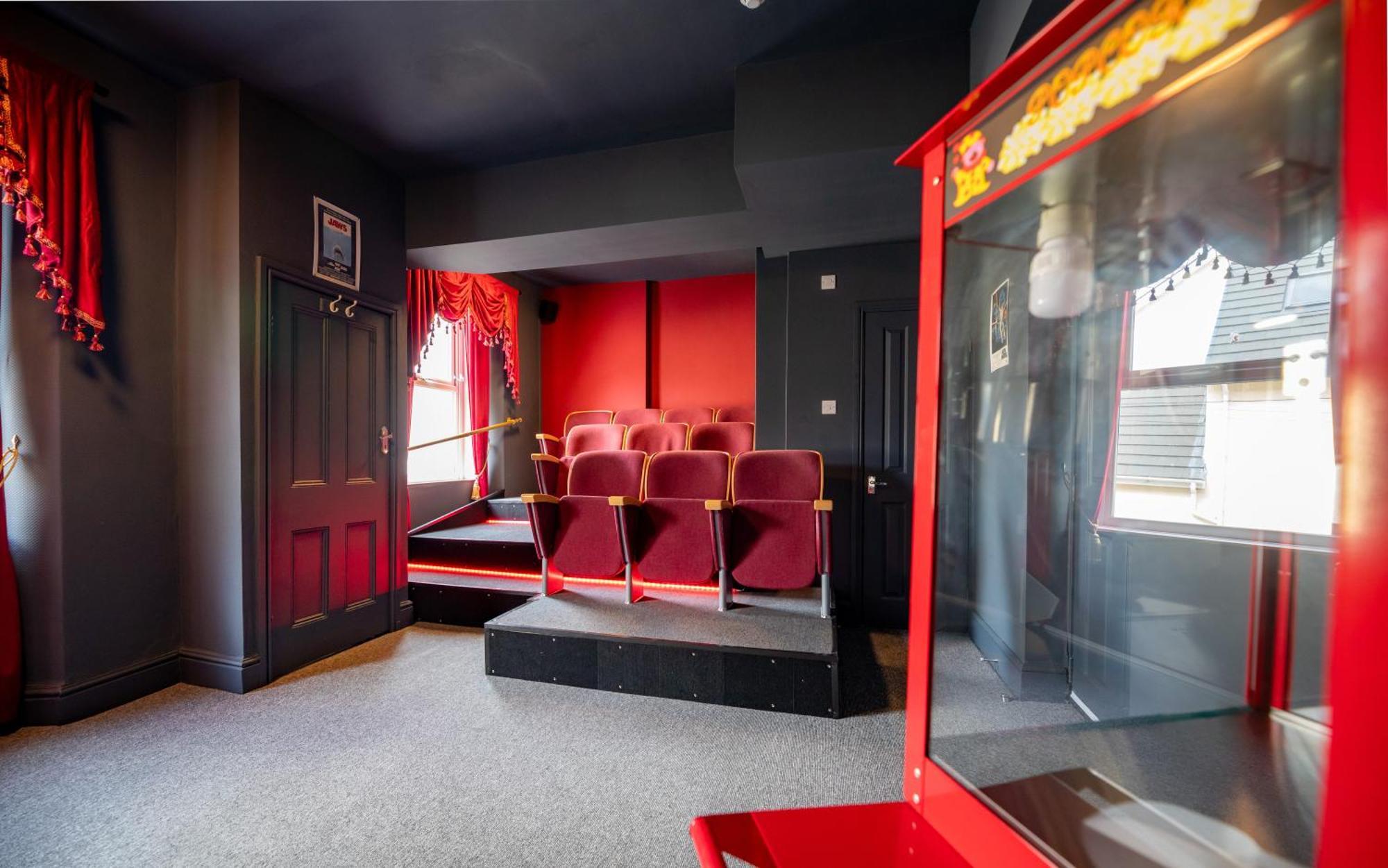 The Cadnant Holiday House 兰迪德诺 外观 照片